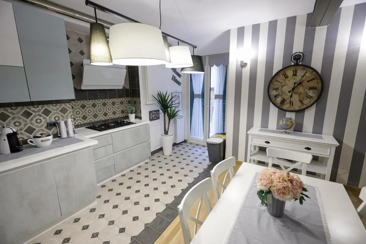 Ferienwohnung Happy House 31 Neapel Italien