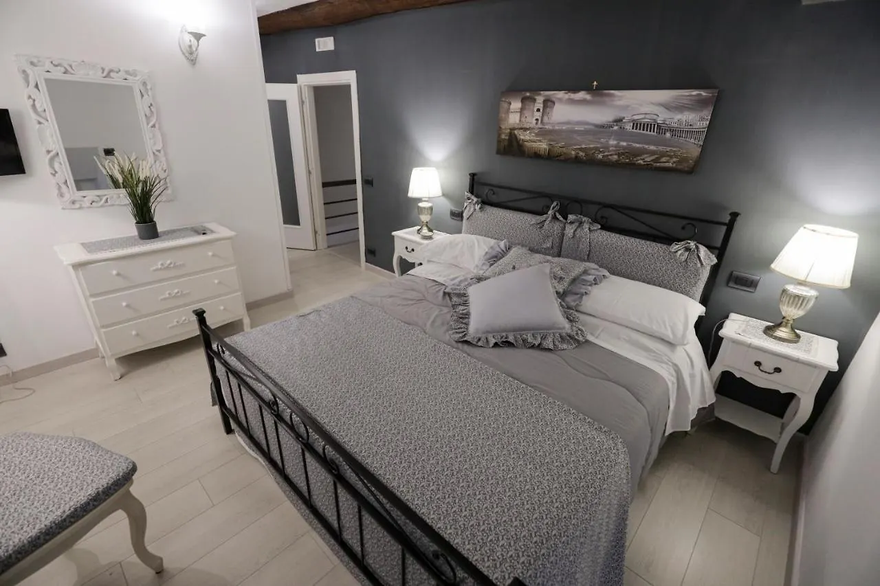 Ferienwohnung Happy House 31 Neapel Italien
