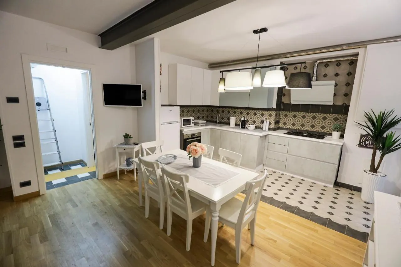 Ferienwohnung Happy House 31 Neapel
